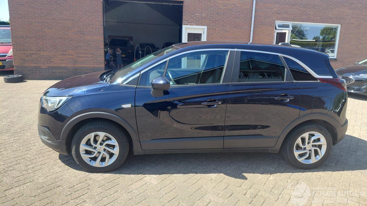 Opel Crossland 1.2i   110pk  automaat navi