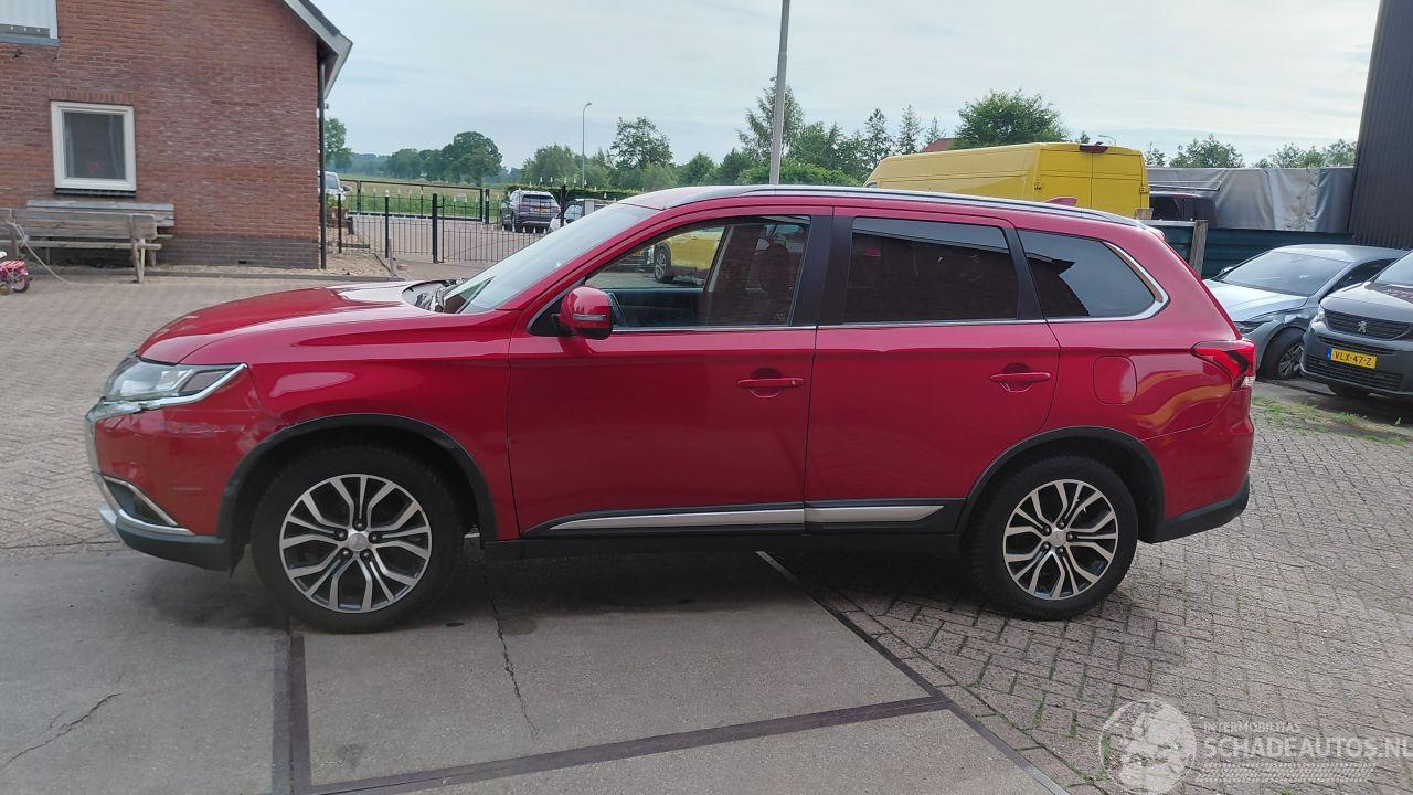Mitsubishi Outlander 2.0i 150pk automaat clima navi