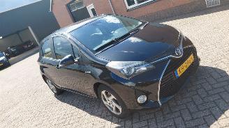 uszkodzony samochody osobowe Toyota Yaris 1.5 hybrid  navi clima 2016/9