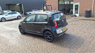 Coche accidentado Volkswagen Up! cross up  1.0i  75pk 5drs airco 2014/1