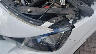 Peugeot Partner 1.2i  110pk navi airco picture 16