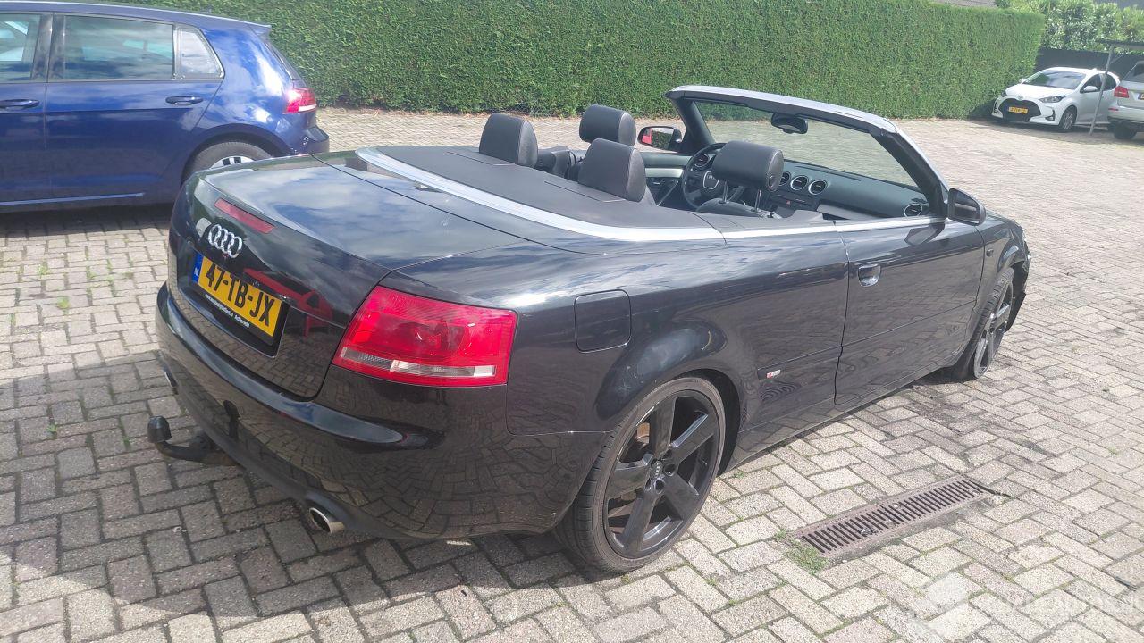 Audi A4 1.8i cabrio   163pk   clima navi leer