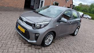Kia Picanto 1.0 dpi dynamic line navi lmv picture 3