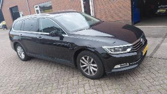 skadebil auto Volkswagen Passat 1.6 tdi 120pk  automaat  navi clima 2019/6