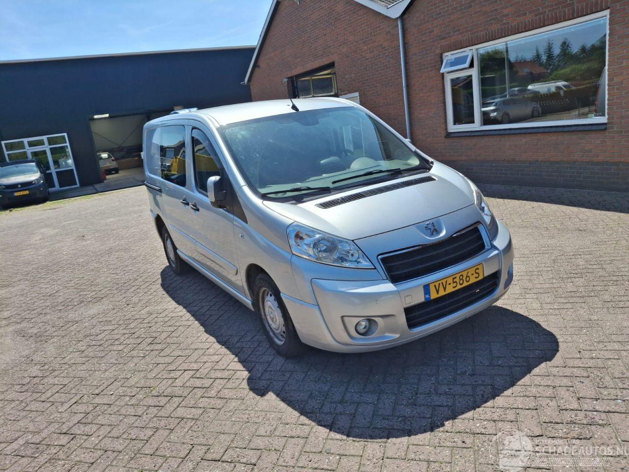 Peugeot Expert 1.6 hdi 90pk navi airco 3 zitter