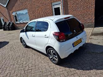 Peugeot 108 1.0ivti  allure  clima  navi lmv picture 2