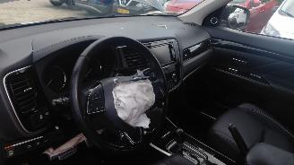 Mitsubishi Outlander 2.0 i  150pk automaat    navi clima picture 7