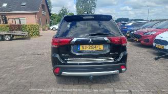 Mitsubishi Outlander 2.0 i  150pk automaat    navi clima picture 18