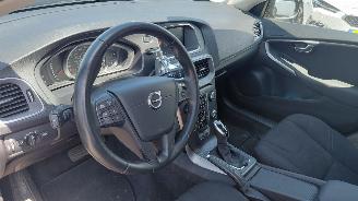 Volvo V-40 1.5  122pk automaat navi picture 9