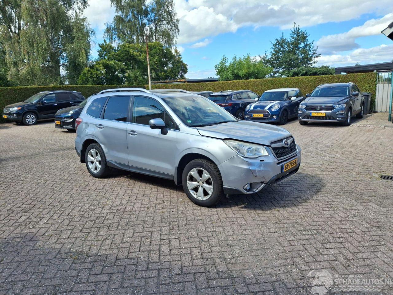 Subaru Forester 2.0i 150pk automaat pano