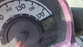 Peugeot 107 1.0i 5drs airco picture 4