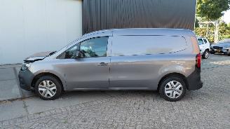 Schade bestelwagen Renault Kangoo 1.5 dci 95pk lang  automaat    navi 2024/4
