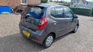 Hyundai I-10 1.1i 69pk airco 5drs picture 5