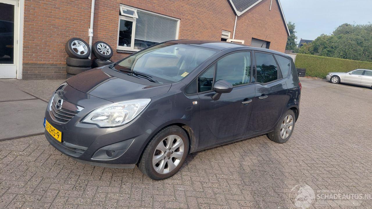 Opel Meriva 1.4i 5drs airco   automaat  1e eigenaar