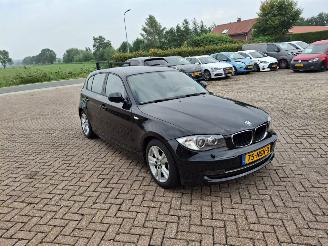 BMW 1-serie 118i 5drs airco navi picture 3