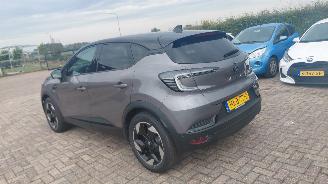 Renault Captur 1.6 e tech  hybrid  navi picture 2