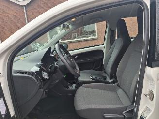 Volkswagen Up! 1.0i 5drs airco navi picture 3