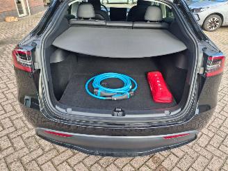 Tesla Model Y rwd  58kwh  pano  238pk picture 10