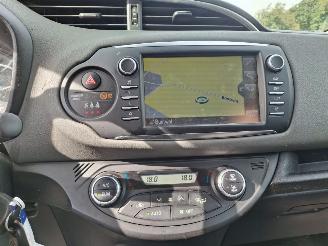 Toyota Yaris 1.5 HYBRID    navi picture 9