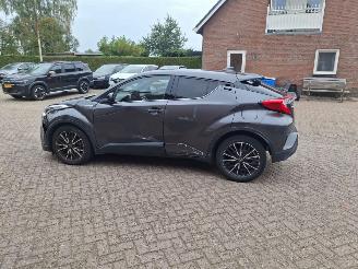 Toyota CH-R 1.8 hybrid navi clima picture 5