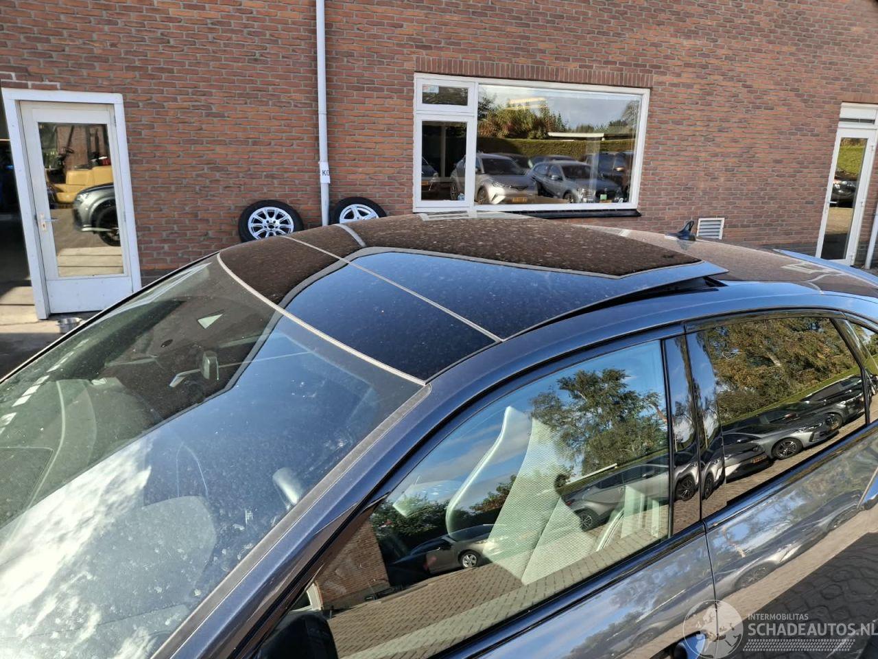 Audi Q3 225pk hybrid    s edition  navi clima  pano