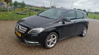  Mercedes B-klasse 200  156pk automaat navi 2014/5