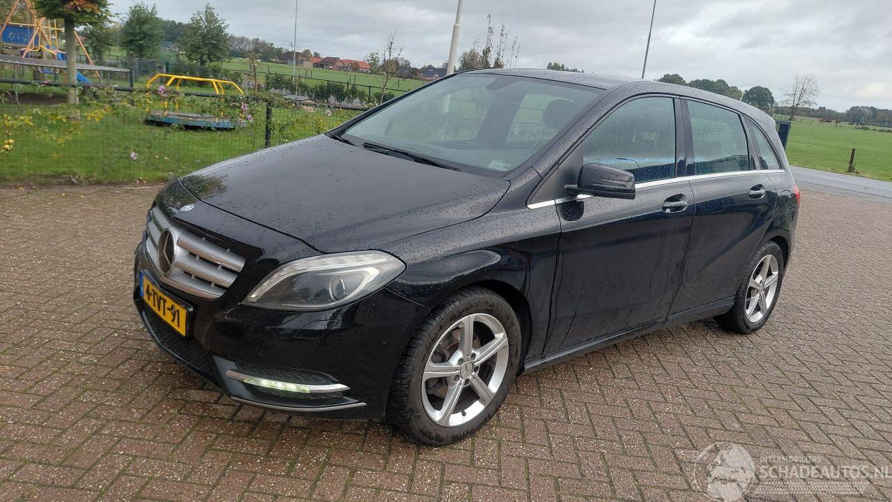 Mercedes B-klasse 200  156pk automaat navi