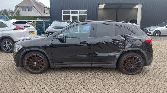 skadebil auto Mercedes GLA 250 amgline pano  2.0i  224pk  navi 2020/12