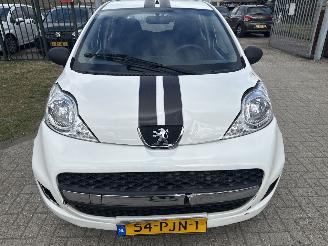 Peugeot 107 1.0-12V XR LICHTE SCHADE BOUWJAAR 2011 66000 KM  2250 EURO picture 6