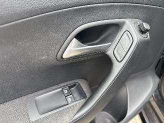 Volkswagen Polo 1.0 COMFORTLINE RIJDBARE ZIJSCHADE! BOUWJAAR 2014 3300 EURO picture 9