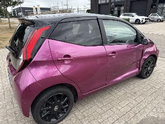 Toyota Aygo 1.0 VVT-iX-CITE BOUWJAAR 2019 LICHTE SCHADE!  6400 EURO picture 4