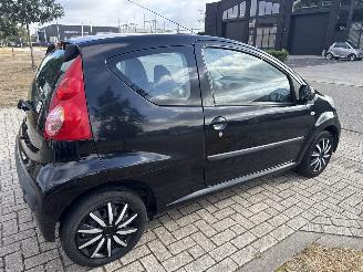 Peugeot 107 1.0-12V XR BOUWJAAR 2007 WAT GEBRUIKKERS SCHADES! 899 EURO picture 4