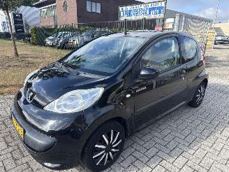Auto incidentate Peugeot 107 1.0-12V XR BOUWJAAR 2007 WAT GEBRUIKKERS SCHADES! 899 EURO 2007/7