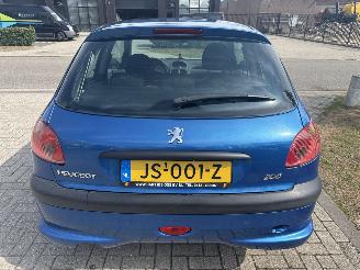 Peugeot 206 1.4 X-LINE AIRCO NIEUWE APK! BOUWJAAR 2004  899 EURO VAST picture 3