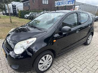 Vaurioauto  passenger cars Suzuki Alto 1.0 EASS 5 DRS AIRCO 132000 KM BOUWJAAR 2014 2750 EURO VAST 2014/2