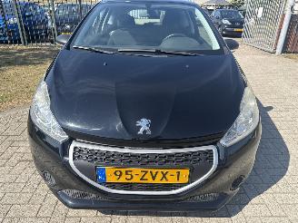 Peugeot 208 1.0 VTI ACCES AIRCO BOUWJAAR 2013 157927 KM 2650 EURO picture 6