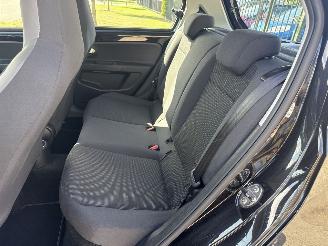 Volkswagen Up! 1.0 HIGH UP! LICHTE RIJDBARE SCHADE! BOUWJAAR 2013 2800 EURO picture 11