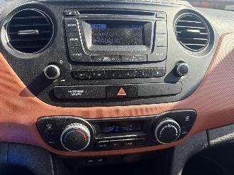 Hyundai I-10 i 10 i-MOTION AIRCO CLIMAT BOUWJAAR 2013 97000 KM RIJDBAAR 2795 picture 12