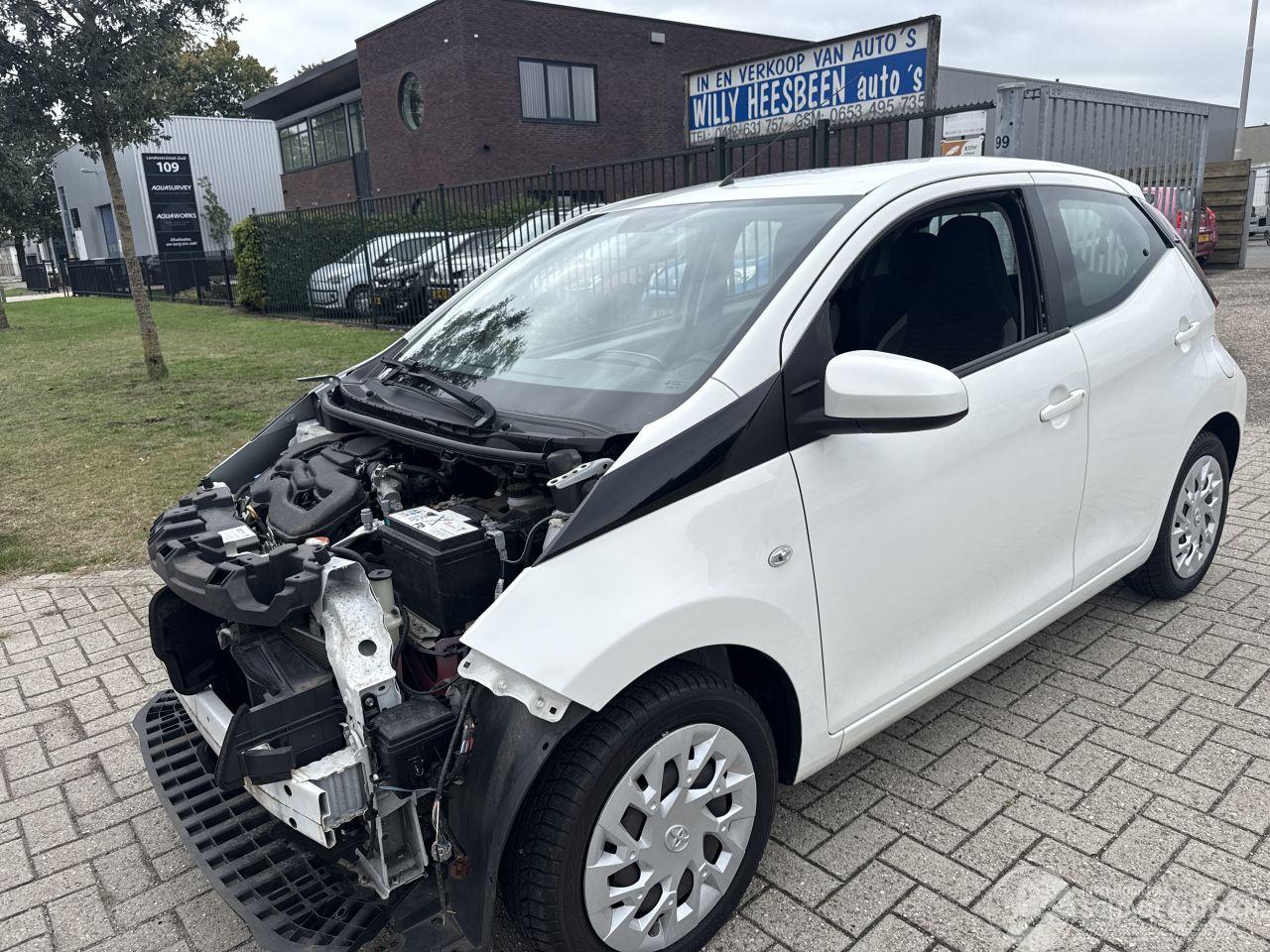 Toyota Aygo 1.0 VVT i X-PLAY DIEFSTALSCHADE! 17796 KM BOUWJAAR 2018  6750 EURO