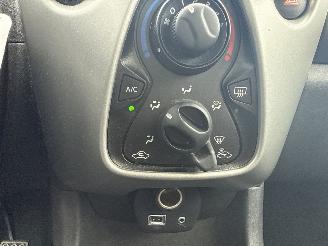 Peugeot 108 1.0 E-VTi ACTIVE 86000 KM RIJDBAAR BOUWJAAR 2018  4650 EURO picture 11