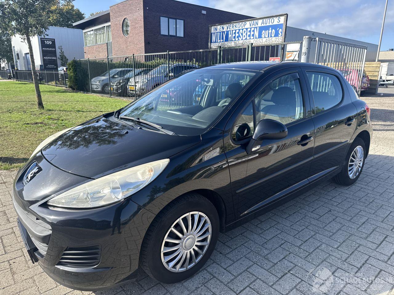 Peugeot 207 1.4 VTI AIRCO 5 DEURS 235000 KM NAP BOUWJAAR 2010  1395 EURO