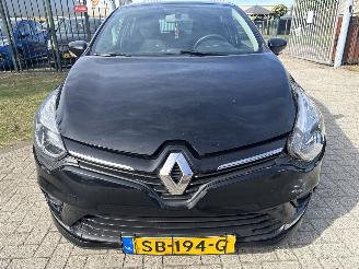 Renault Clio 0.9 LIMITED RIJDBARE SCHADE! 113117 KM BOUWJAAR 2018 6150 EURO picture 6