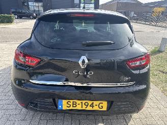 Renault Clio 0.9 LIMITED RIJDBARE SCHADE! 113117 KM BOUWJAAR 2018 6150 EURO picture 3