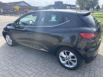 Renault Clio 0.9 LIMITED RIJDBARE SCHADE! 113117 KM BOUWJAAR 2018 6150 EURO picture 2