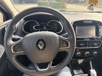 Renault Clio 0.9 LIMITED RIJDBARE SCHADE! 113117 KM BOUWJAAR 2018 6150 EURO picture 11
