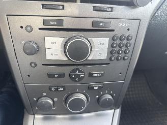 Opel Astra 1.6 ESSENTIA AIRCO MOOIE AUTO BOUWJAAR 2004  1500 EURO picture 13