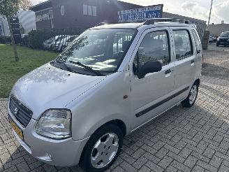 okazja samochody osobowe Suzuki Wagon-R+ 1.3 SEASON 163000 KM NIEUWE APK! BOUWJAAR 2001 1250 EURO 2001/11