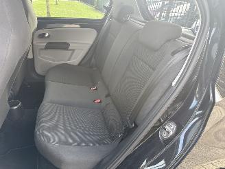 Volkswagen Up! 1.0 HIGH UP! BOUWJAAR 2013 LICHTE SCHADE 3850 EURO picture 11