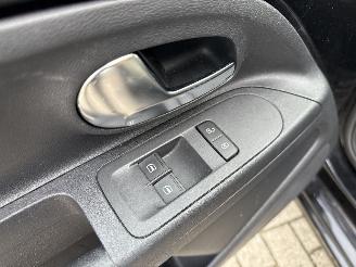 Volkswagen Up! 1.0 BLEUMOTION MET SPUITWERK! BOUWJAAR 2016  4200 EURO VAST! picture 9