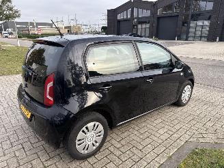 Volkswagen Up! 1.0 BLEUMOTION MET SPUITWERK! BOUWJAAR 2016  4200 EURO VAST! picture 6